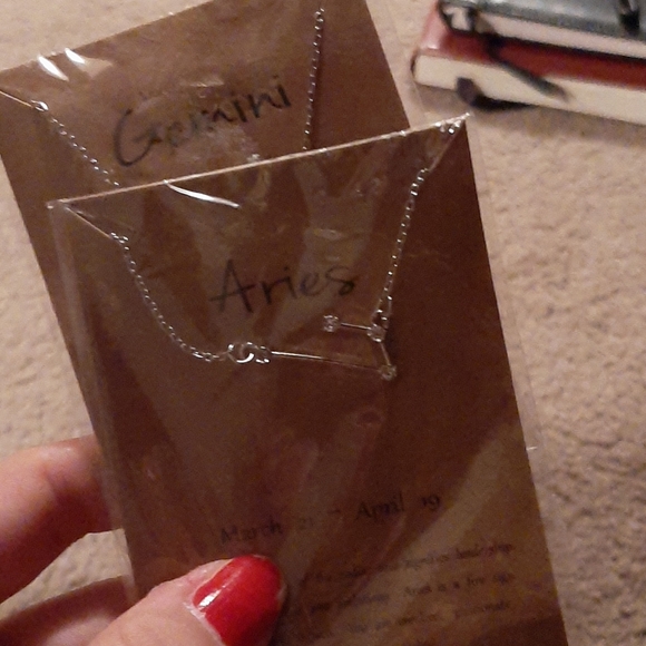 FREE WITH BUNDLE - Picture 1 of 3